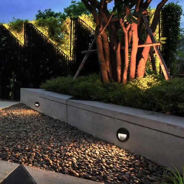 Spot LED Encastrable Mural Rond 3W Noir 3000K ( contre marche)