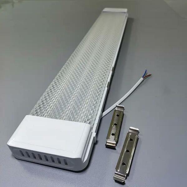 Réglette plate Led prismatique carré 120cm 72W Lumière blanche 6500k LWLPRC120