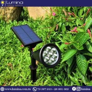 Spot jardin solaire LED pour éclairage extérieur - 1