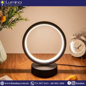 Veilleuse table de nuit design noir MTR24 sur un meuble - 1